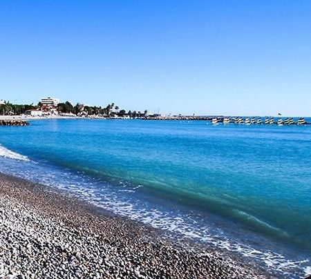 Superbe Appartement Au Bord De Plage Cros De Cagnes Exterior photo